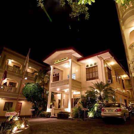 Hotel Alejandro ตาโคลบัน ภายนอก รูปภาพ
